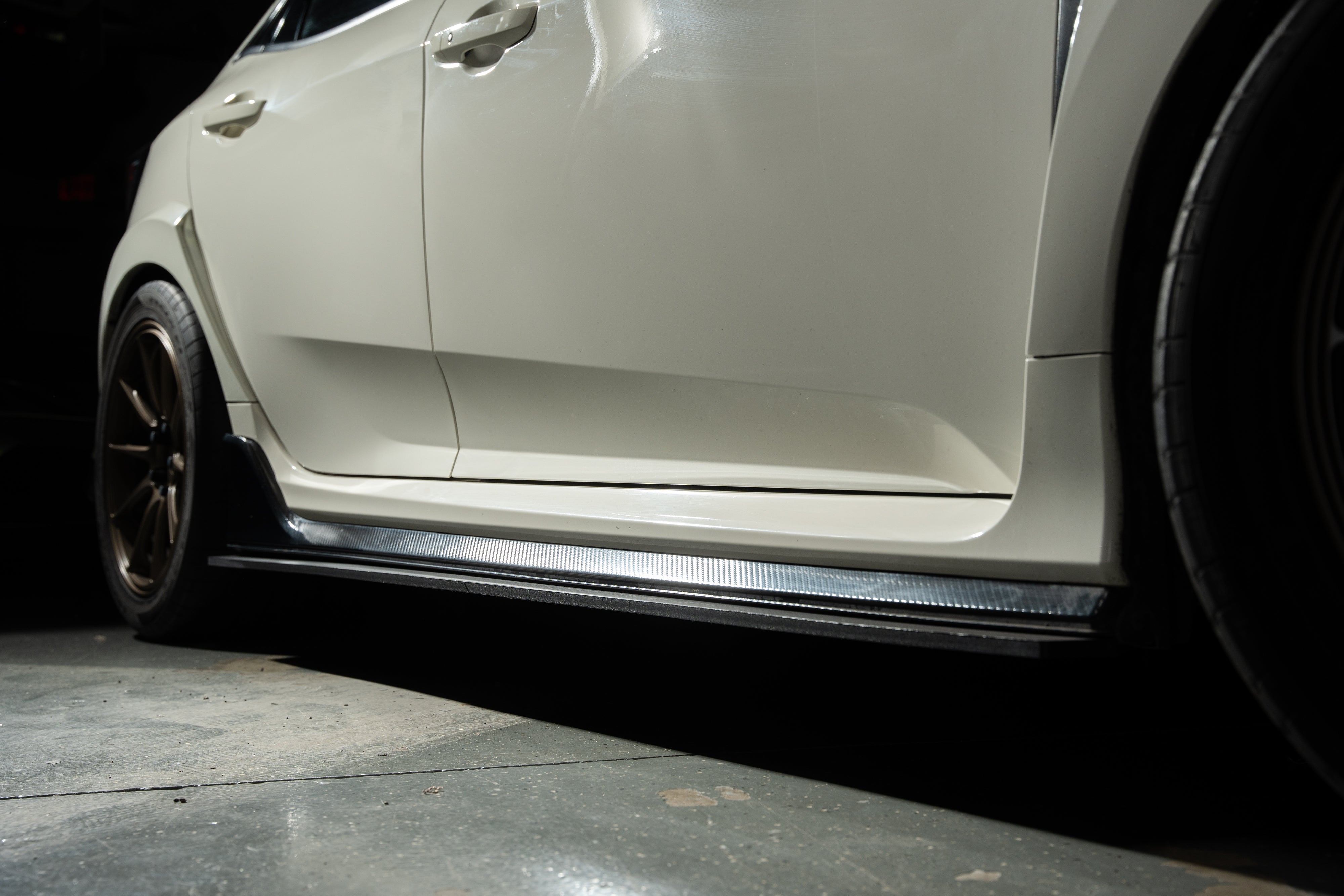 Verus Engineering Honda Civic Type R FK8 Side Splitter Kit