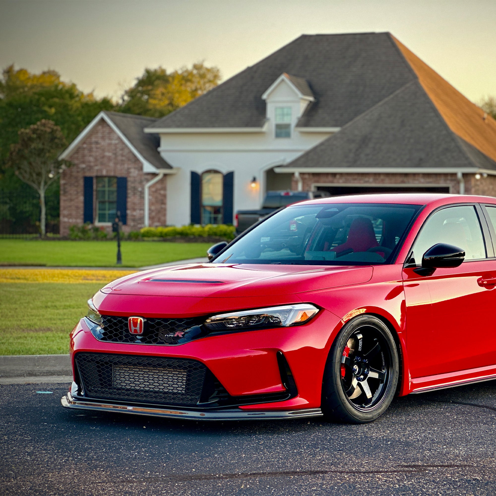 Garage Unique Front Lip (23+ Civic Type-R) · Hybrid Racing