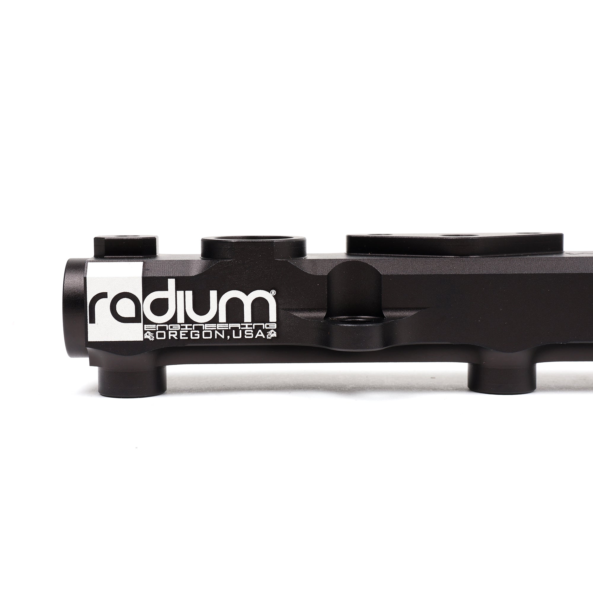 Radium Engineering Fuel Rail for 00-09 Honda S2000